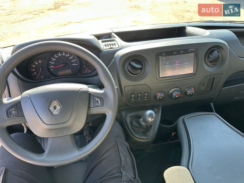 Грузовой фургон Renault Master 2018 в Львове