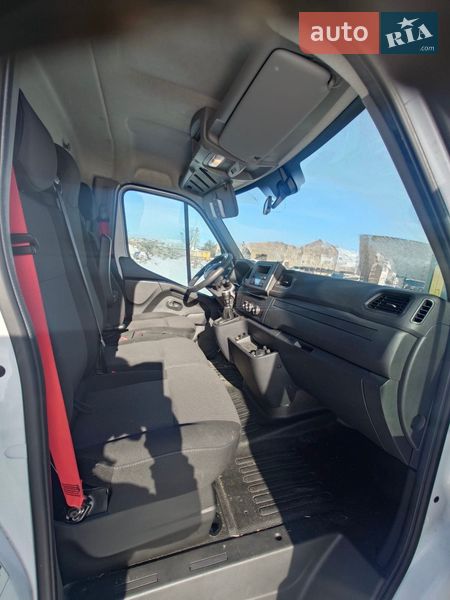 Тентованый Renault Master 2022 в Дубно