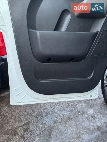 Вантажний фургон Renault Master 2014 в Долинській