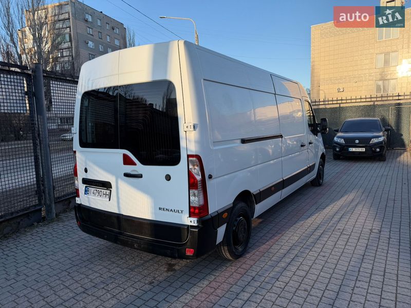 Вантажопасажирський фургон Renault Master 2016 в Запоріжжі