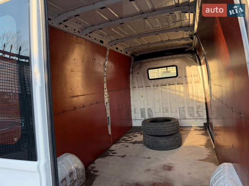 Вантажопасажирський фургон Renault Master 2016 в Запоріжжі