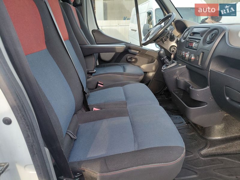 Грузовой фургон Renault Master 2016 в Ивано-Франковске