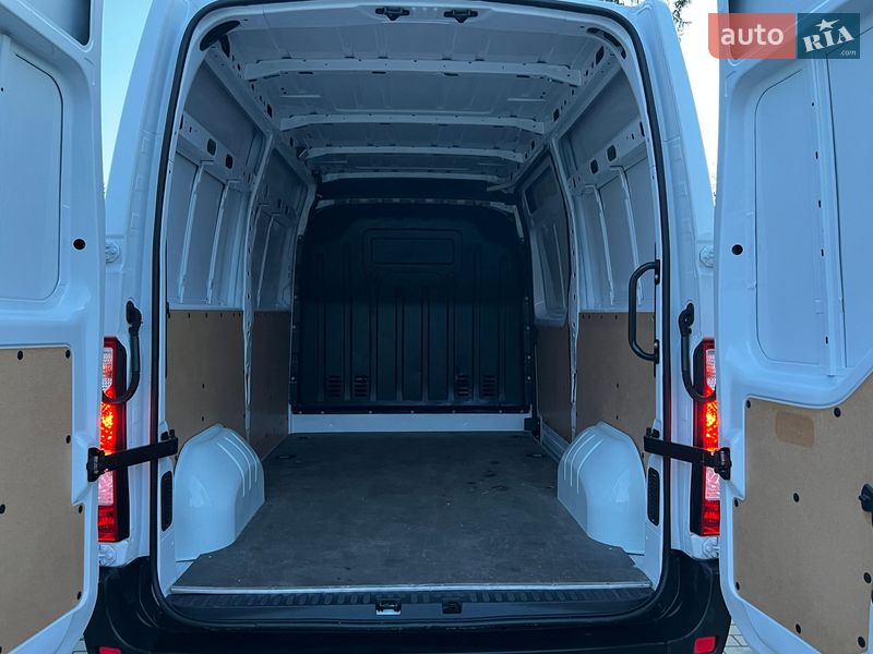 Грузовой фургон Renault Master 2021 в Луцке