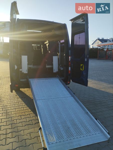 Мінівен Renault Master 2013 в Луцьку
