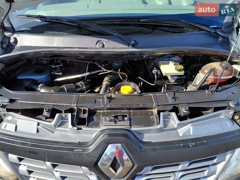 Грузовой фургон Renault Master 2015 в Ивано-Франковске