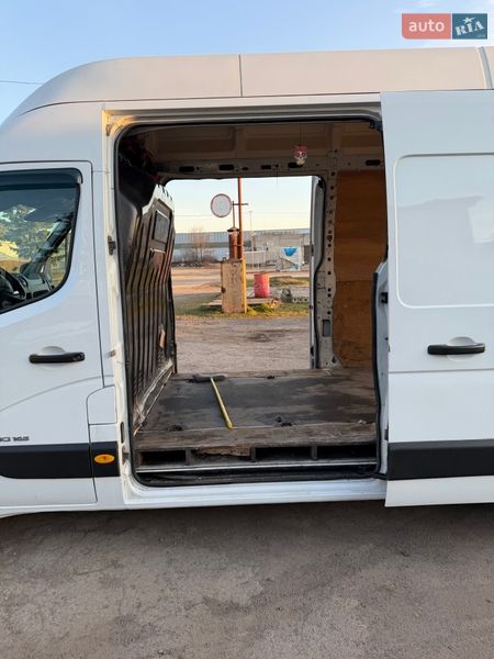 Грузовой фургон Renault Master 2017 в Мукачево