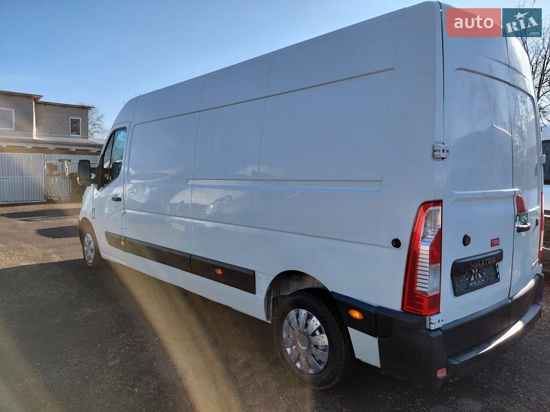 Грузовой фургон Renault Master 2015 в Ивано-Франковске