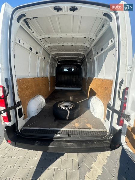 Вантажний фургон Renault Master 2019 в Ірпені