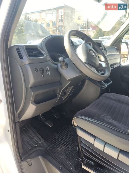 Тентованый Renault Master 2020 в Кременце