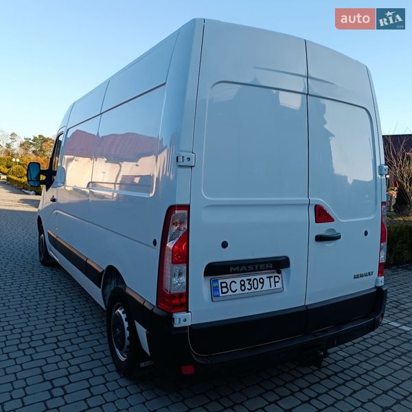 Грузовой фургон Renault Master 2018 в Почаеве