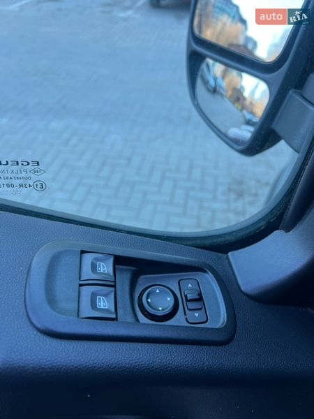 Вантажний фургон Renault Master 2021 в Луцьку