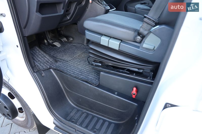 Платформа Renault Master 2020 в Луцьку