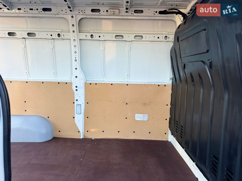 Грузовой фургон Renault Master 2021 в Киеве