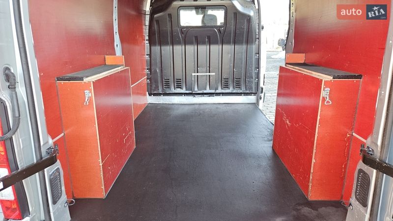 Грузовой фургон Renault Master 2021 в Радомышле