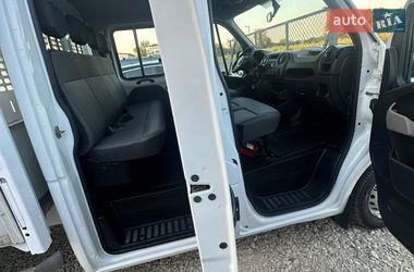 Грузопассажирский фургон Renault Master 2016 в Львове