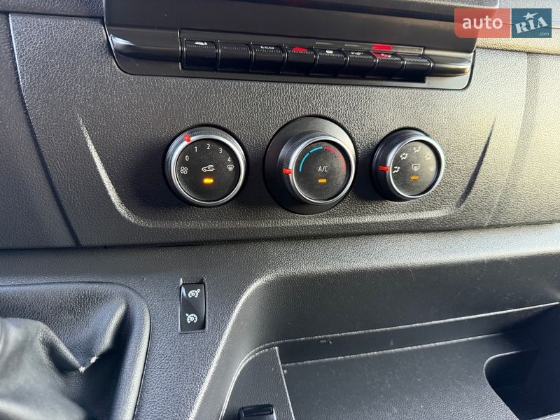 Вантажний фургон Renault Master 2022 в Києві