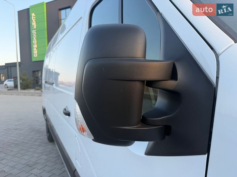 Вантажний фургон Renault Master 2023 в Дубні