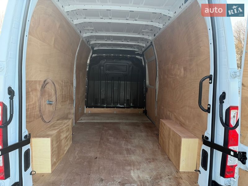 Вантажний фургон Renault Master 2023 в Дубні