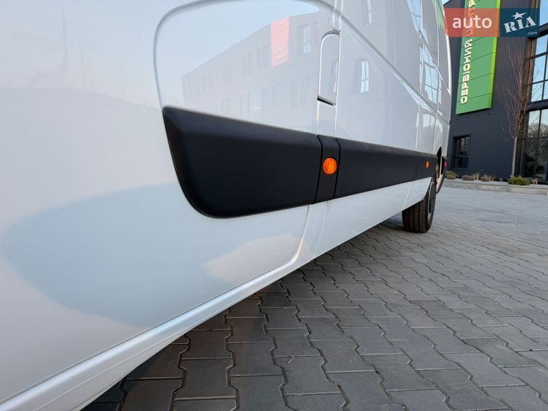 Вантажний фургон Renault Master 2023 в Дубні