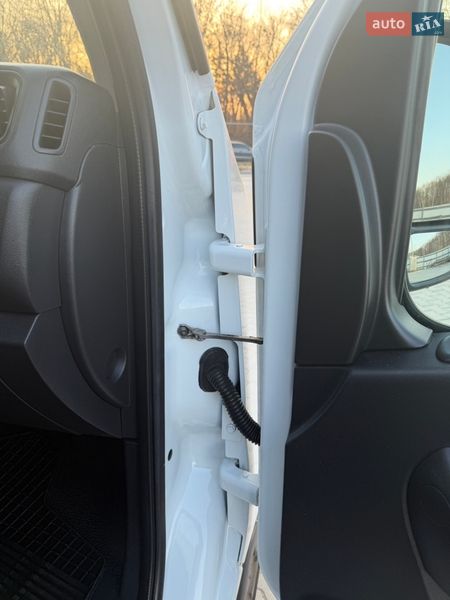 Вантажний фургон Renault Master 2023 в Дубні