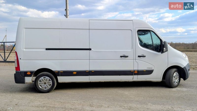 Грузовой фургон Renault Master 2010 в Стрые