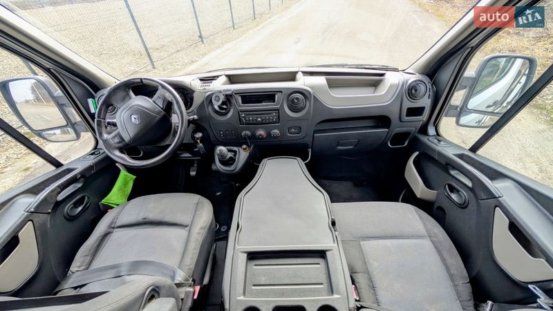 Грузовой фургон Renault Master 2010 в Стрые