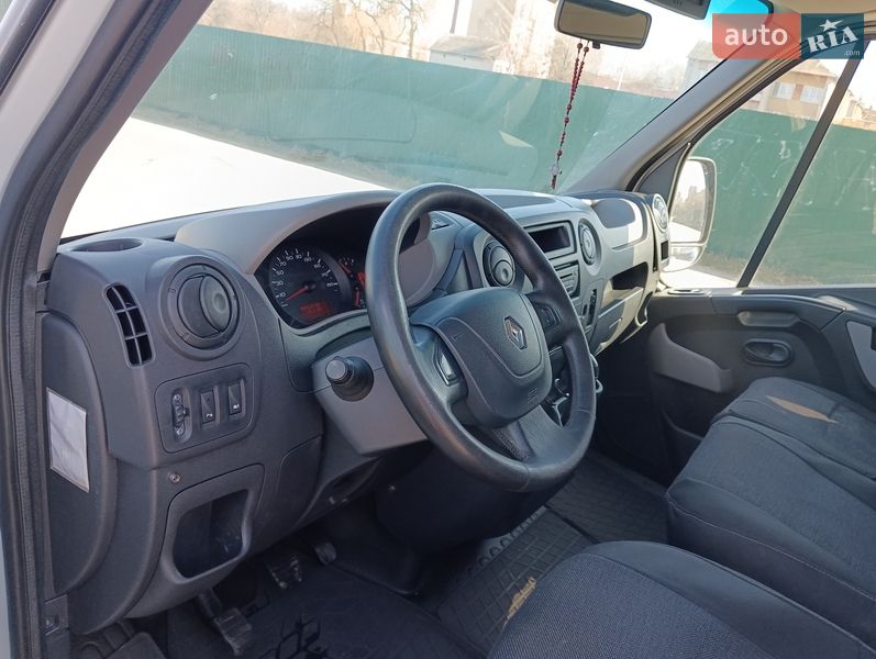 Минивэн Renault Master 2015 в Ивано-Франковске