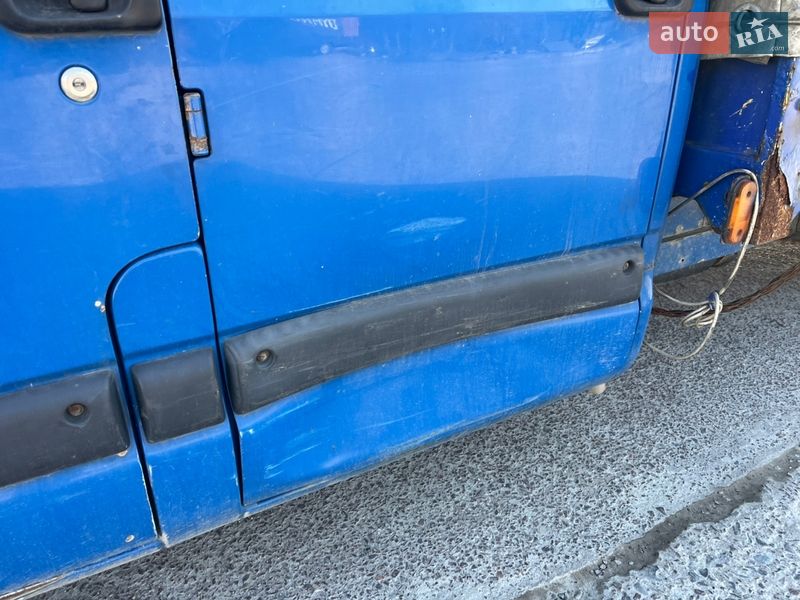 Тентований Renault Master 2005 в Львові