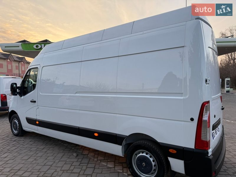 Грузовой фургон Renault Master 2017 в Дубно