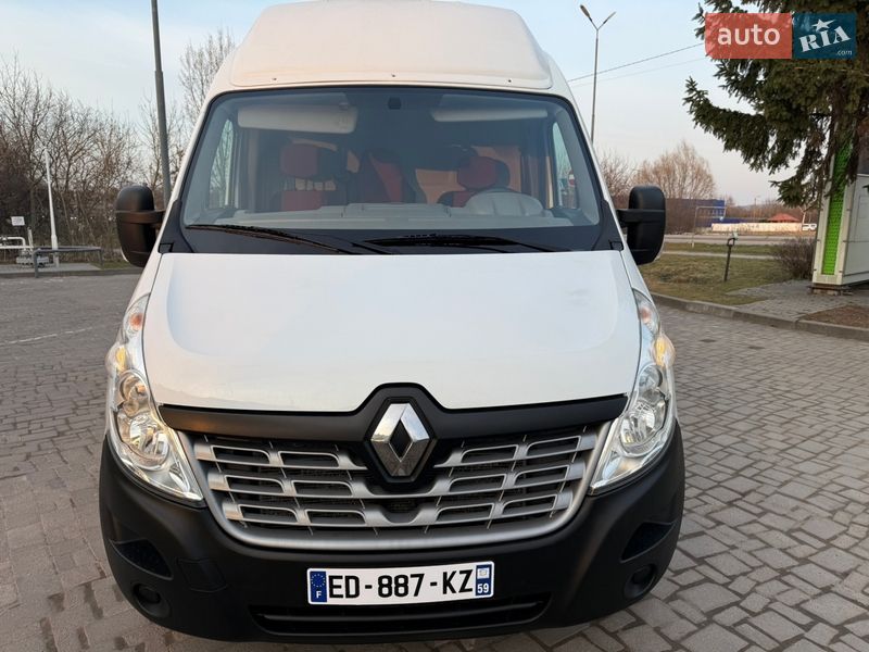 Грузовой фургон Renault Master 2017 в Дубно