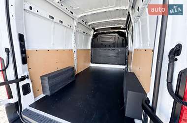 Микроавтобус грузовой (до 3,5т) Renault Master 2022 в Киеве