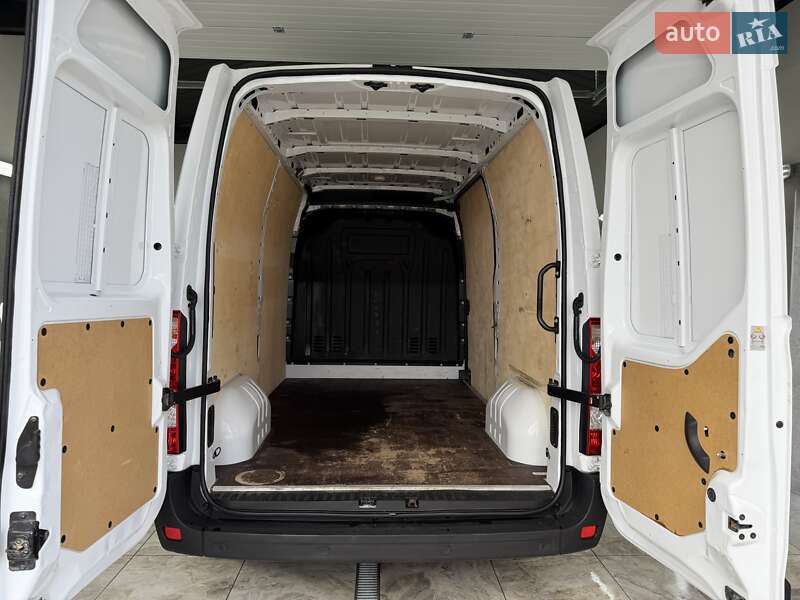 Вантажний фургон Renault Master 2020 в Полтаві