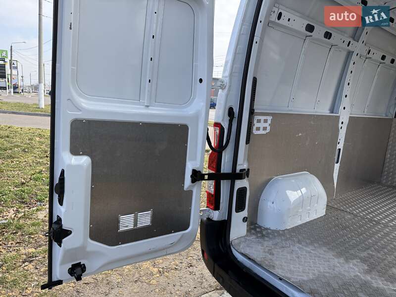 Грузовой фургон Renault Master 2021 в Одессе