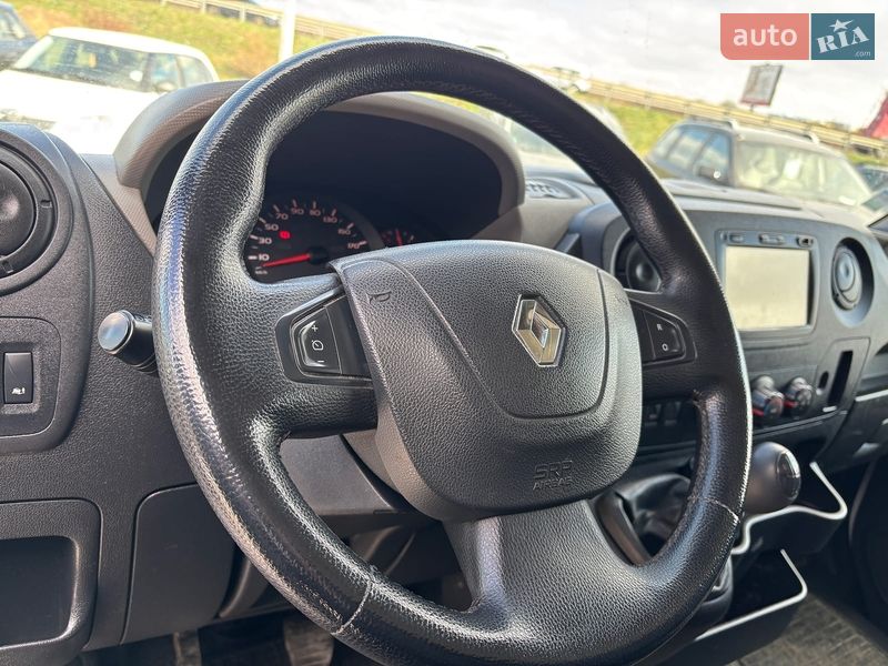 Грузовой фургон Renault Master 2017 в Львове