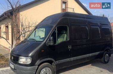 Вантажний фургон Renault Master 2003 в Рівному