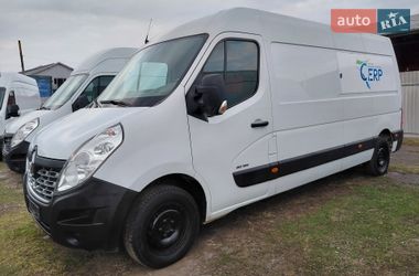 Вантажний фургон Renault Master 2015 в Івано-Франківську