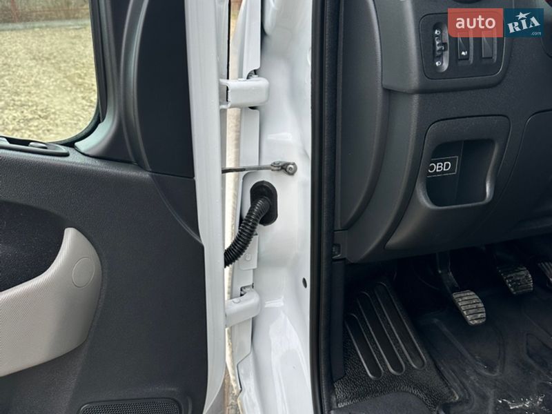 Грузовой фургон Renault Master 2019 в Львове фото 24 Грузовой фургон Renault Master 2019 в Львове