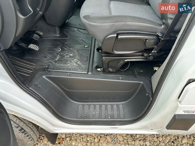 Грузовой фургон Renault Master 2019 в Львове фото 25 Грузовой фургон Renault Master 2019 в Львове
