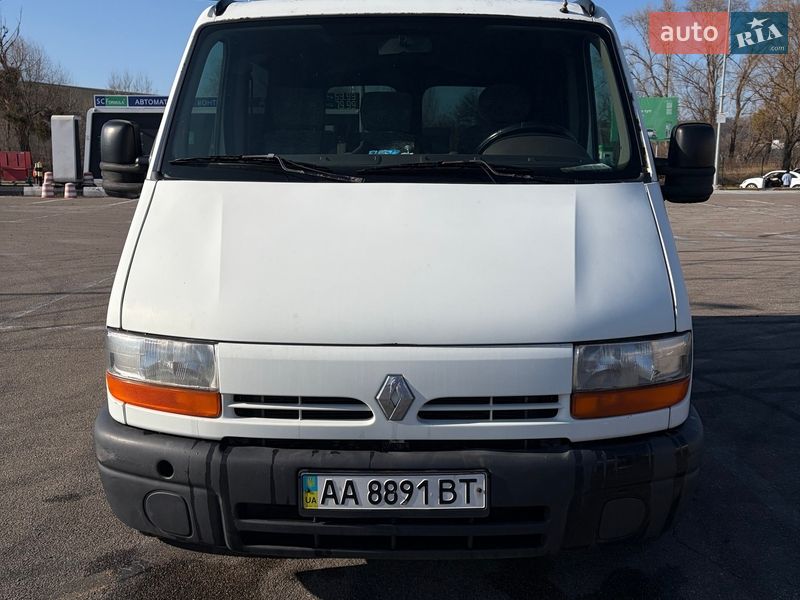 Грузопассажирский фургон Renault Master 2000 в Киеве