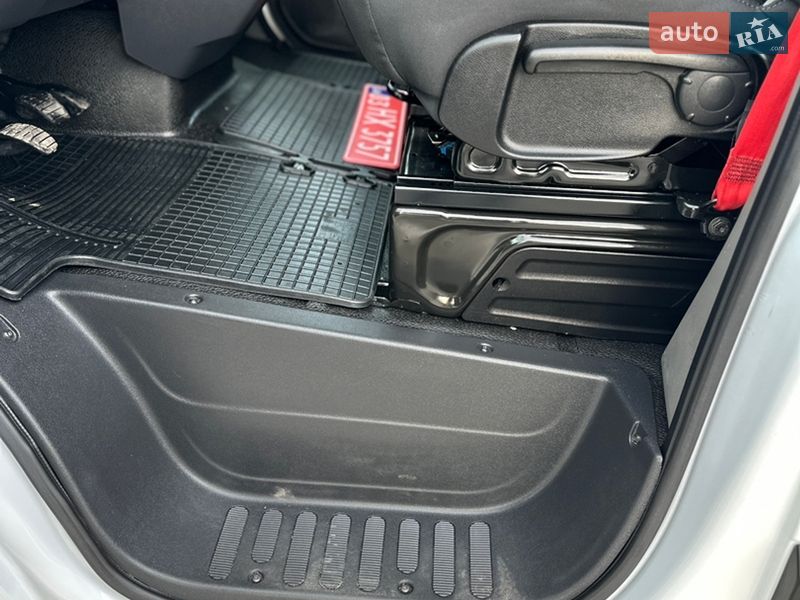 Грузовой фургон Renault Master 2022 в Дубно фото 40 Грузовой фургон Renault Master 2022 в Дубно