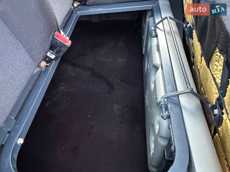 Вантажопасажирський фургон Renault Master 2016 в Млиніві фото 43 Вантажопасажирський фургон Renault Master 2016 в Млиніві