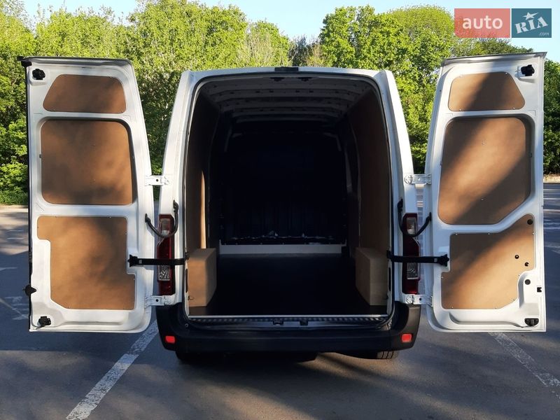 Грузовой фургон Renault Master 2018 в Полтаве