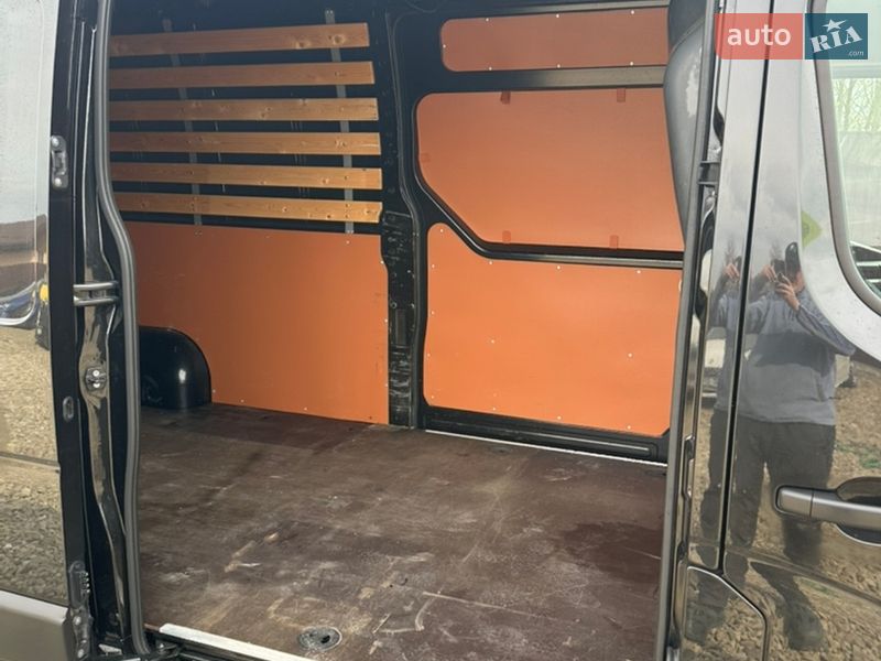 Грузовой фургон Renault Master 2019 в Львове