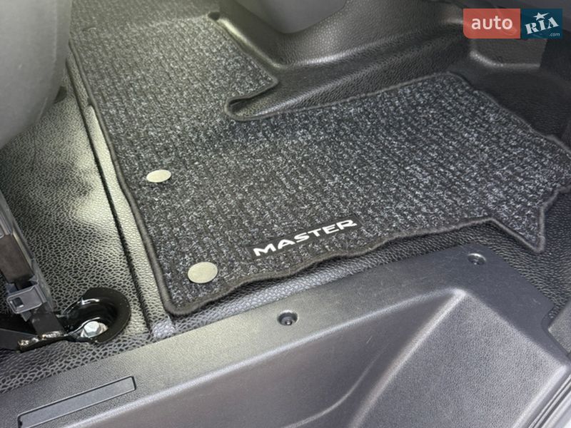 Грузовой фургон Renault Master 2022 в Киеве