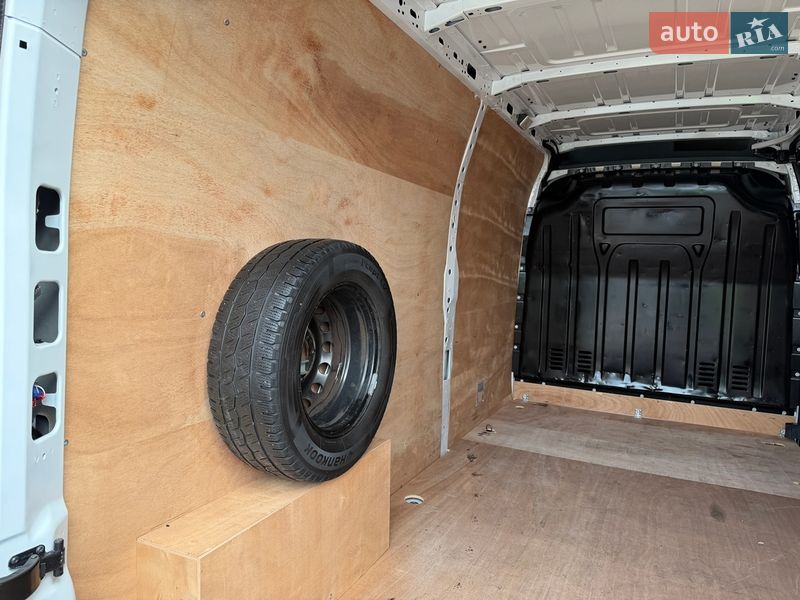 Вантажний фургон Renault Master 2023 в Дубні