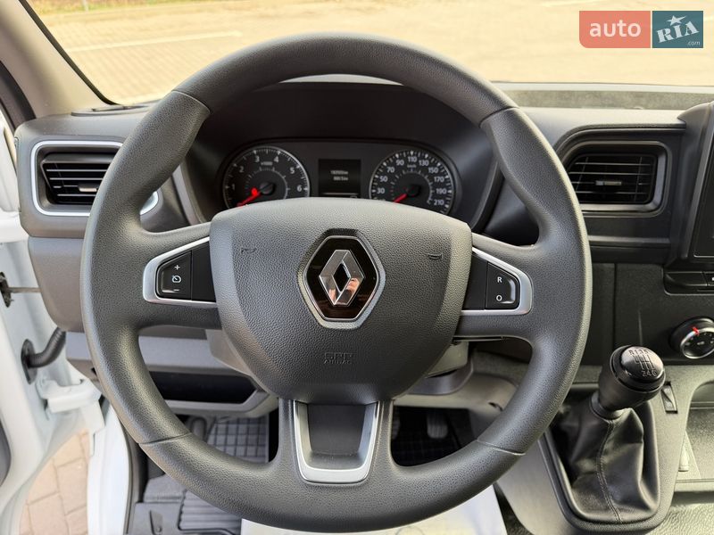 Вантажний фургон Renault Master 2023 в Дубні