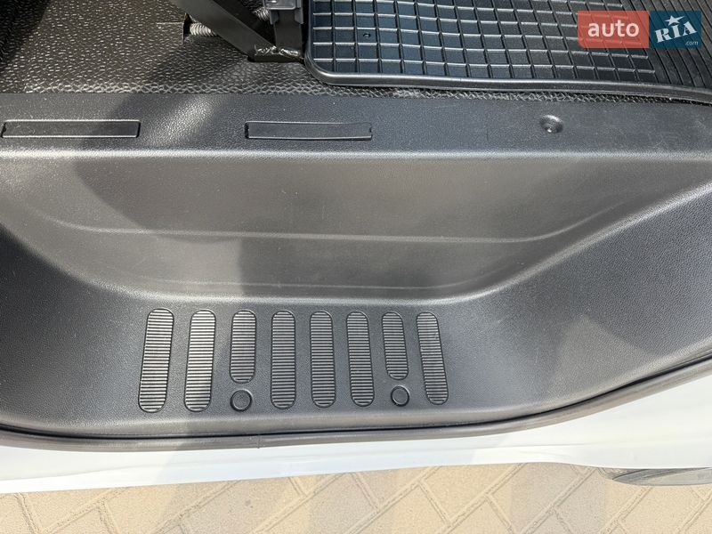 Вантажний фургон Renault Master 2023 в Дубні