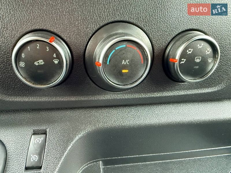 Вантажний фургон Renault Master 2022 в Києві