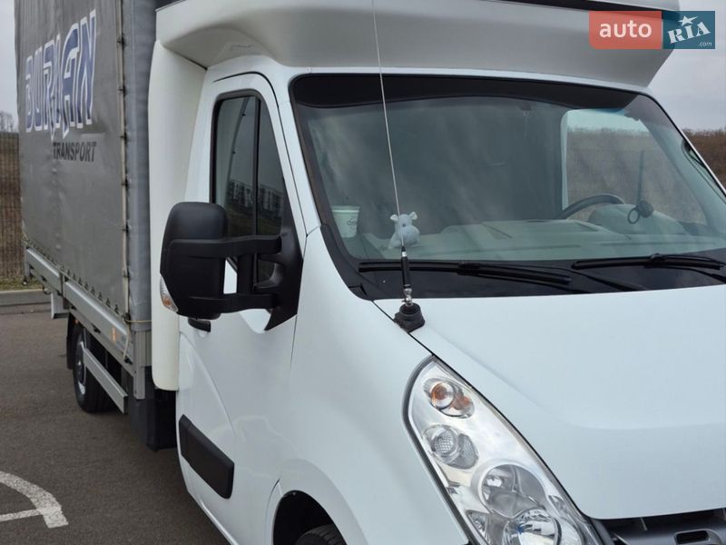Вантажний фургон Renault Master 2014 в Рівному