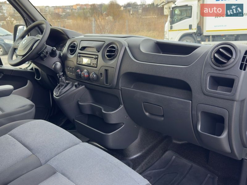 Вантажний фургон Renault Master 2019 в Дубні